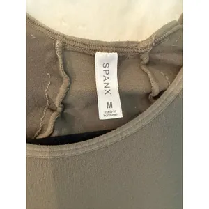 Spanx Womens Long Sleeve Crop Top Medium Olive Green Athletic Compression 20155R thumbnail 2