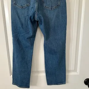 Abercrombie Ankle Straight‎ Ultra High Rise Distressed Jeans 4/27 Curve thumbnail 6