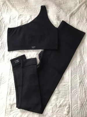 Set Active Onyx One-Shoulder Bra and leggings thumbnail 1