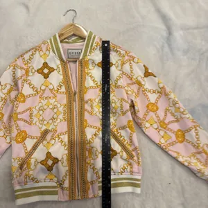 Vintage Guess Italian Maximalist Baroque Bomber Jacket Sz M Gold Chain Pink Zip thumbnail 9