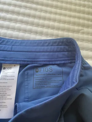 FIGS Scrub Pants thumbnail 4