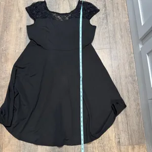 NWT Glory Sunshine Black Lace Cap Sleeve Fit Flare Dress Plus Size 2XL‎ thumbnail 5