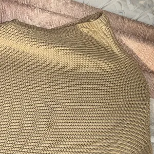 Beige Mock Turtleneck Size M Crop Sweater Tan Size M thumbnail 8