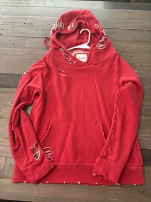Chelsea DeBoer Lily & Lottie Red Distressed Hoodie Sweatshirt XS thumbnail 2