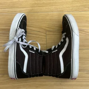 Vans Black and White Sk8-Hi Sneakers Women's Size 7.5 High Top Streetwear Suede thumbnail 7