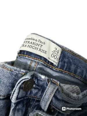 Abercrombie Straight Leg Jeans thumbnail 3