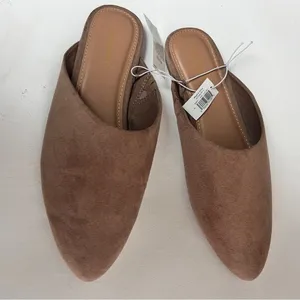 Old Navy Trendy Fall Style Low Heel Women's Faux Suede Taupe Mule Slide Sz 7 thumbnail 4