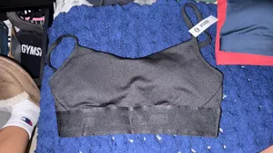 PINK sports bra thumbnail 3