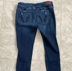 Hollister jeans thumbnail 2