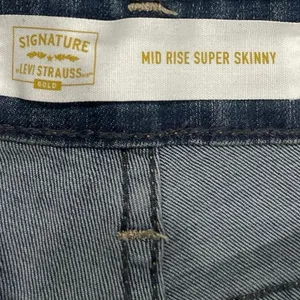 Levis Strauss Mid Rise Super Skinny Distressed Denim Jeans SZ 28 Streetwear thumbnail 3