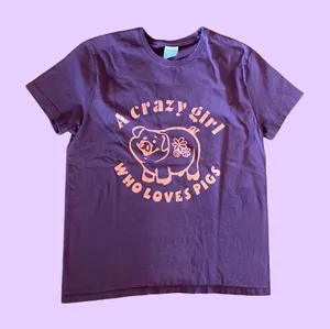 ‘A Crazy Girl Who Loves Pigs’ Funny Graphic T Shirt 🔥 thumbnail 1