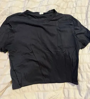 Lululemon Black Top thumbnail 1