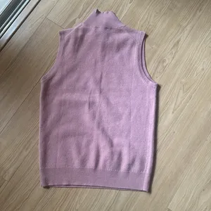 Cashmere sleeveless Sweater Size M thumbnail 3