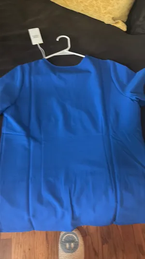 FIGS Scrub Top thumbnail 2