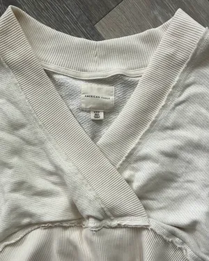 American Eagle Crop Top Long Sleeve thumbnail 2