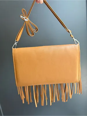 NWOT Tan Faux Leather Envelope Crossbody w/fringe tassels thumbnail 3