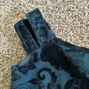 Windsor Green and Black Floral Mini Dress thumbnail 2
