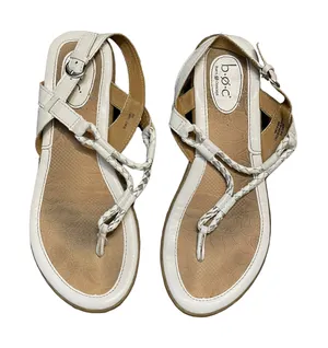 B.O.C. Born Concept Sandals Size 8M White Leather‎ C89701 Thong Strap thumbnail 1