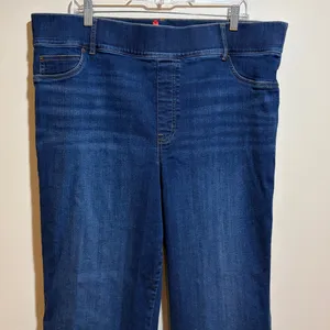 SPANX Pull-On Flare Jeans in Midnight Shade Medium Wash Size 3X Stretchy Denim thumbnail 7