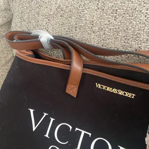 Victorias Secret Black Monogram London NY Paris Travel Tote Bag Shopper NWT thumbnail 4