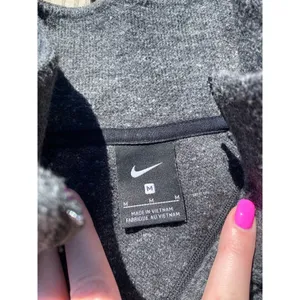 Nike women’s medium grey pullover sweatshirt quarter zip thumbnail 3