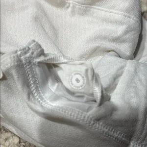 Lululemon White Sports Bra thumbnail 3