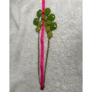Women’s Large Faceted Green Acrylic Statement Bib Necklace Gold-tone 20” thumbnail 6