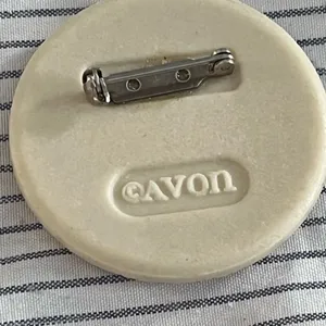 Vintage Avon 1984 Spring Bouquet Flower Pin Brooch thumbnail 3