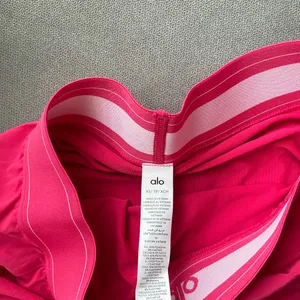Alo Yoga Match Point Tennis Skirt Pink Summer Crush XS thumbnail 4