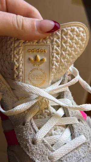 adidas Wmns Gazelle Indoor 'Off White Lucid Pink' thumbnail 9