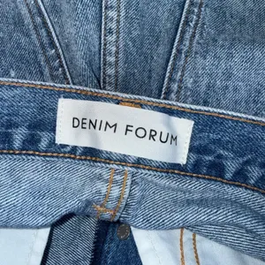 Denim Forum The Ex Boyfriend Short Women 28 Blue Excellent Distressed Cut Off thumbnail 3