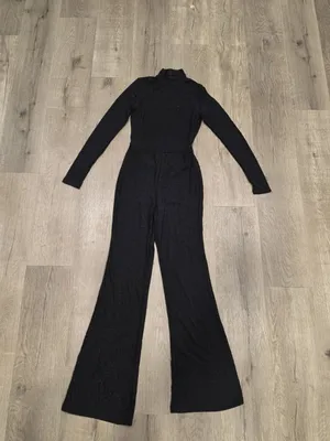 Superdown Black Long Sleeve mock neck Open Back Bell Bottom Jumpsuit Sz S sparle thumbnail 11