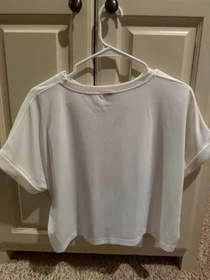 basic white pocket tee thumbnail 2