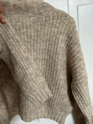 Sweater thumbnail 4