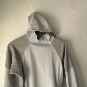 The‎ North Face Women’s Gray FlashDry Hoodie Size M Lightweight Fleece Pullover thumbnail 2
