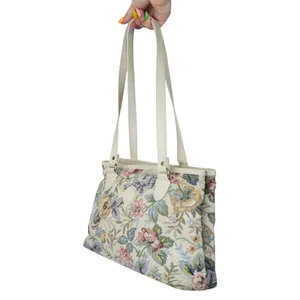 Vintage 80s Mitzi Floral Tapestry Shoulder Bag thumbnail 4
