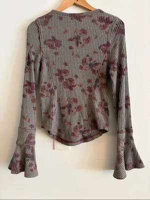 Free People Layer Me Floral Ribbed Henley Top Women’s Size Medium thumbnail 2