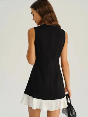 Rihoas Sleeveless Black Dress with White Hem and Pearl Buttons thumbnail 4