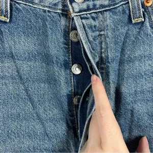Levi’s Premium‎ High Rise Distressed Ribcage Straight Ankle Jeans thumbnail 3