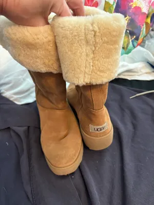 UGG Boots Women’s Classic thumbnail 2