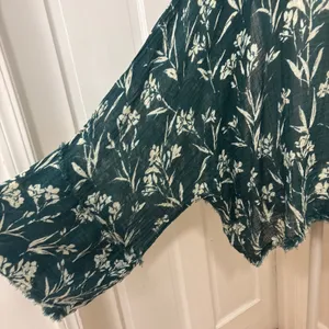 Free People FP One Kimono Cardigan XS/S Oversized Floral Gauze Boho Botanical‎ thumbnail 4