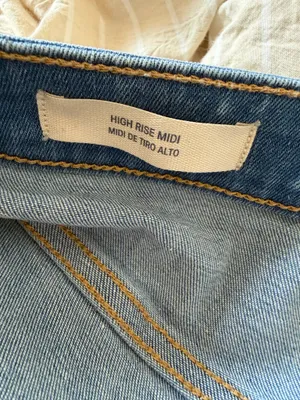 Universal Threads High Rise Denim Shorts 27 thumbnail 3