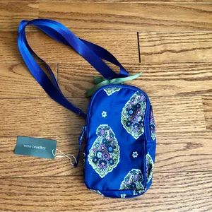 Vera Bradley Ripstop Lorman Blue Floral Sling Bag Kew Gardens Blue Size S NWT thumbnail 3