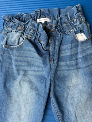 Almost Famous women Faded Blue Relaxed Jeans thumbnail 2
