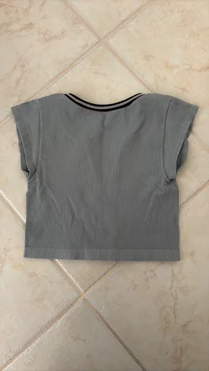 Urban Outfitters Top thumbnail 2