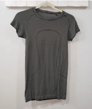 Lululemon Swiftly Tech Short Sleeve Shirt Black White Stripe Women's 4 Running thumbnail 1