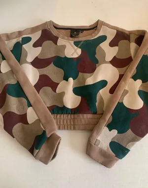 Athleta Balance Athletica Camo Cropped Sweatshirt thumbnail 1