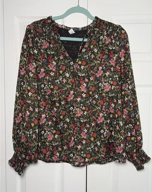 Old Navy Floral Metallic Lurex Smocked Womens Size‎ M Black Boho Peasant Top thumbnail 1