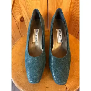 Nordstrom block heels comfort construction leather size 8.5 ￼ thumbnail 2