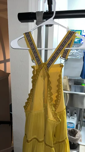 Yellow Dress Size M thumbnail 2